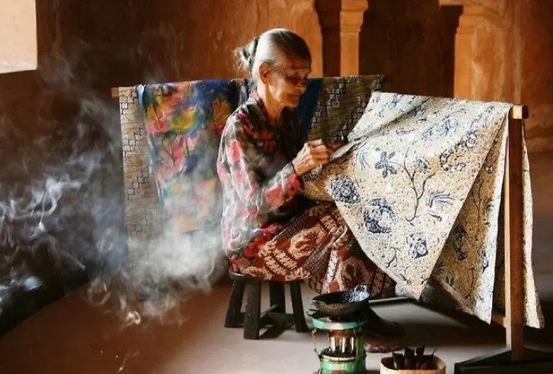warisan batik indonesia