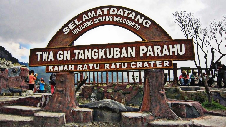 tangkuban perahu