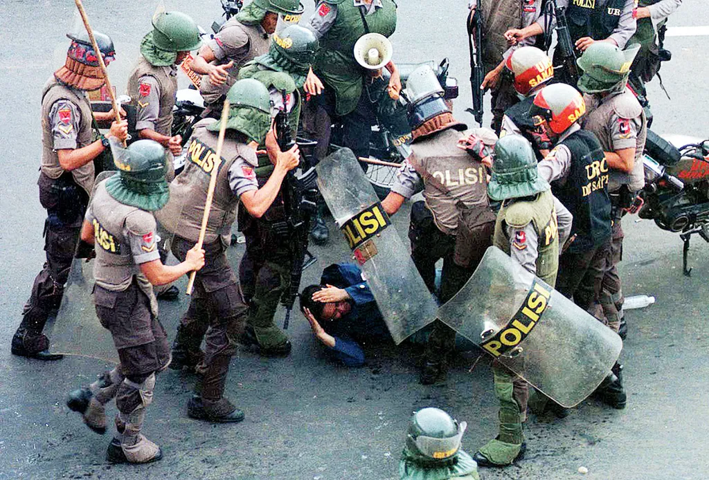 Menenang Para Pahlawan Pejuang Reformasi 98