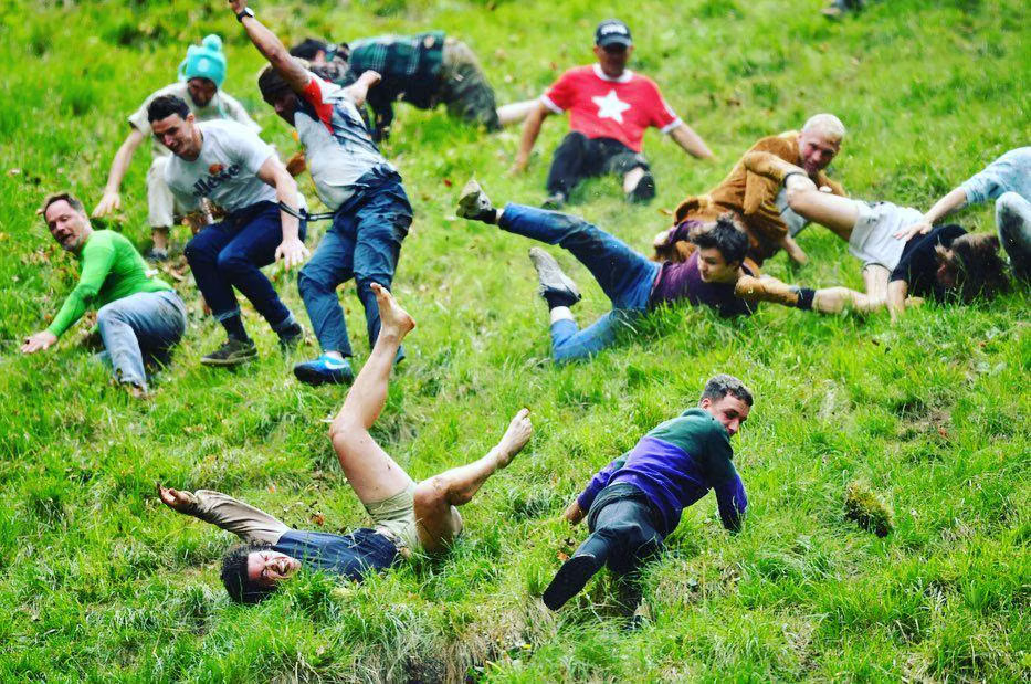 7 Tradisi Unik 2025 Budaya Aneh tapi Nyata di Dunia